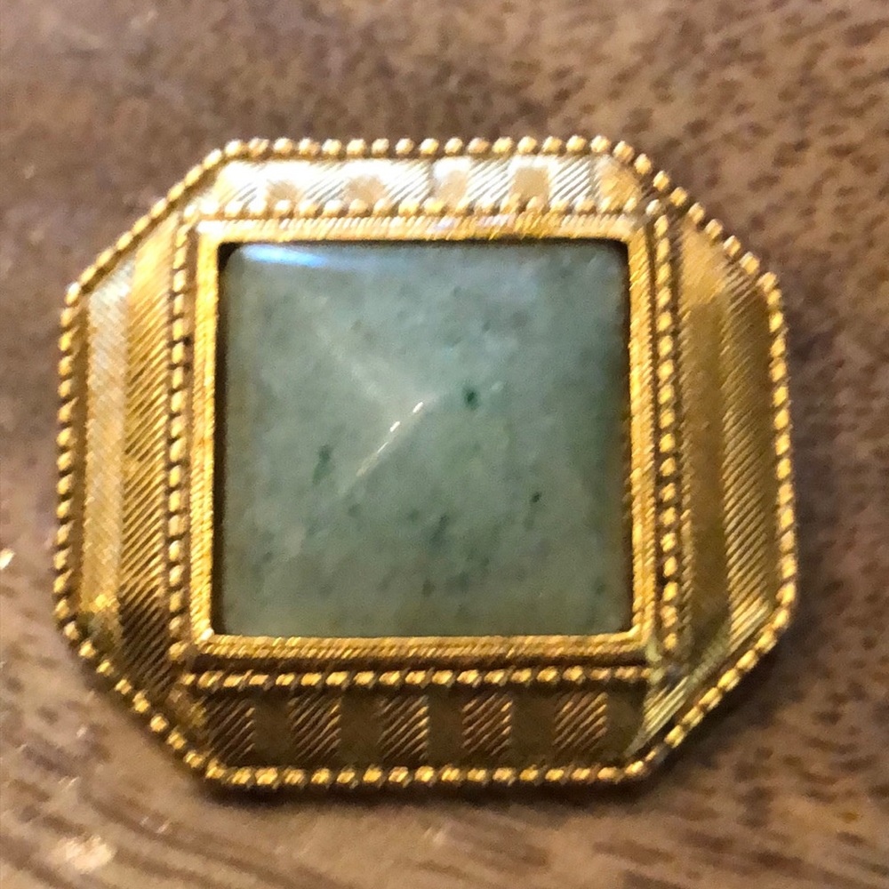 Vintage Jade Gold Tone Pin Brooch